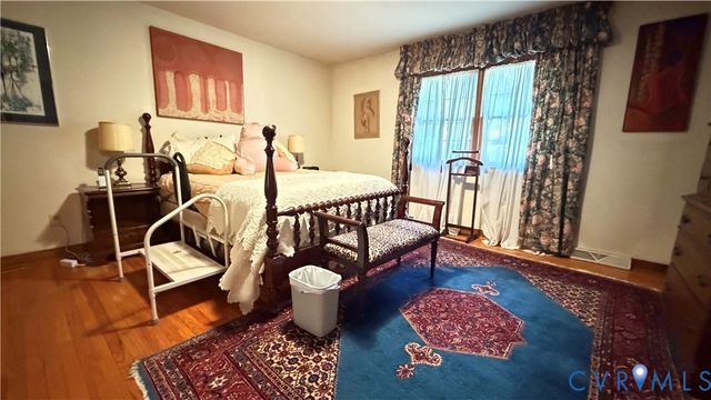 5511 Buxton Ct, Chester, VA 23831