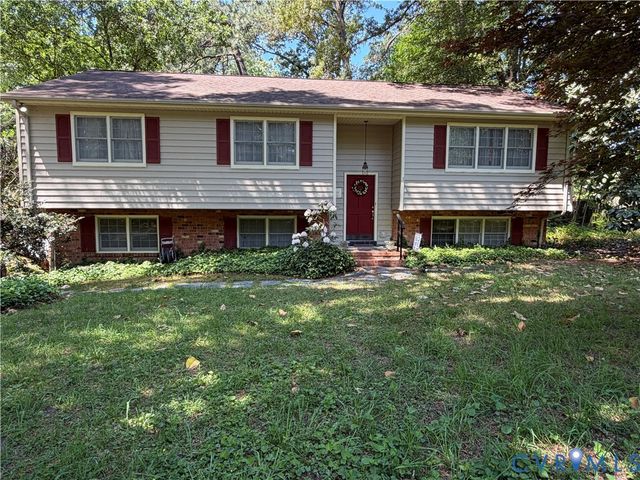 5511 Buxton Ct, Chester, VA 23831