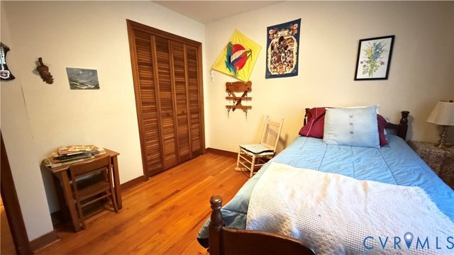 5511 Buxton Ct, Chester, VA 23831