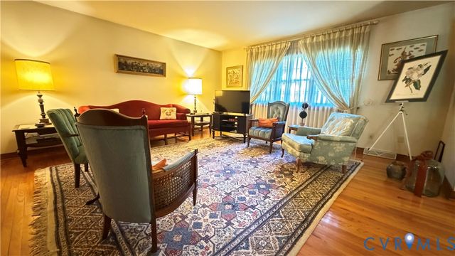 5511 Buxton Ct, Chester, VA 23831