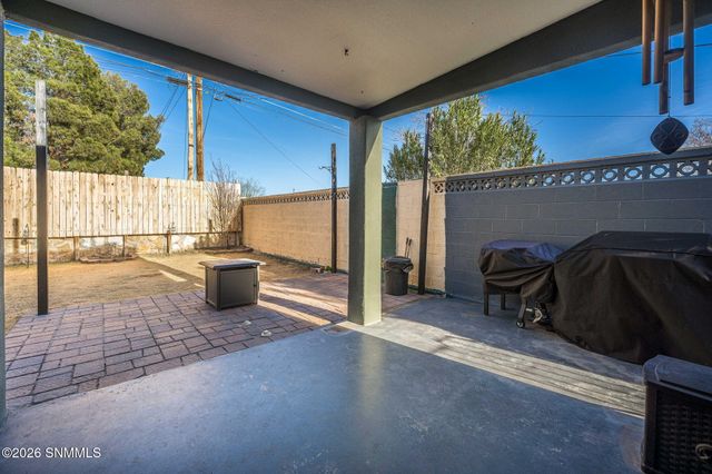 1261 S Espina Street, Las Cruces, NM 88001