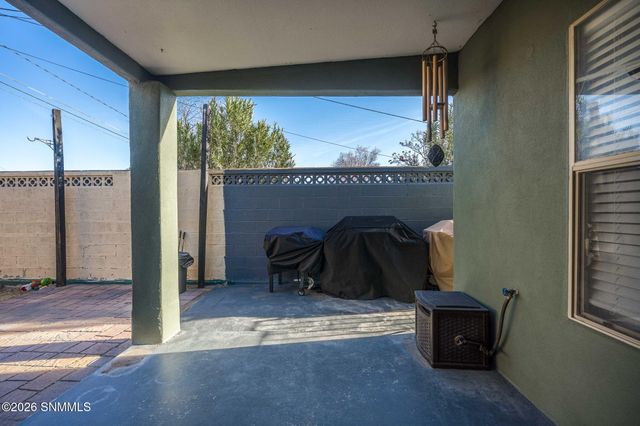 1261 S Espina Street, Las Cruces, NM 88001