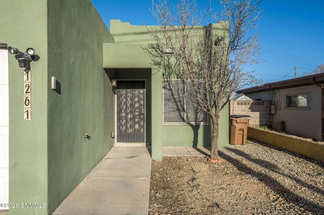 1261 S Espina Street, Las Cruces, NM 88001