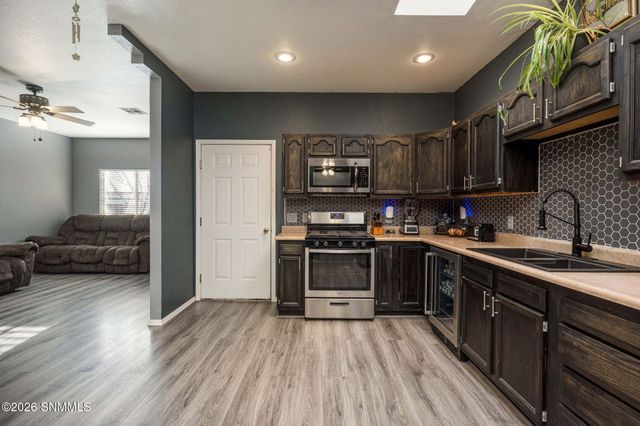 1261 S Espina Street, Las Cruces, NM 88001