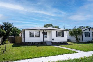 4350 2ND AVENUE S, St Petersburg, FL 33711