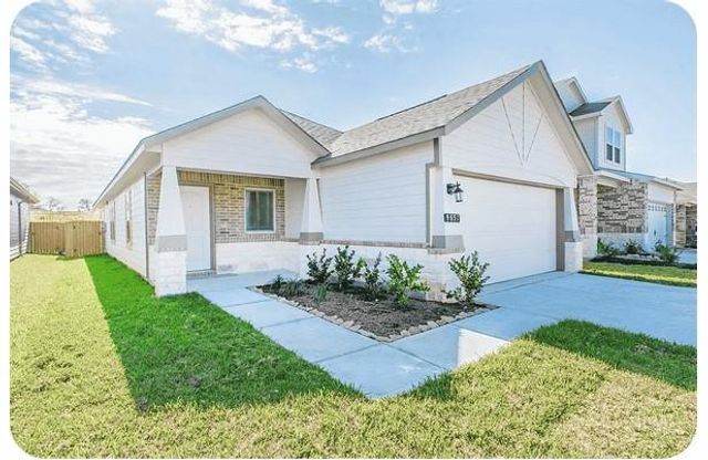 434 Magnetic Hill Drive, Crosby, TX 77532