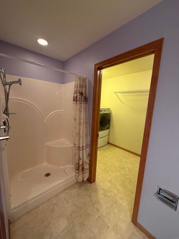 736 Southlawn Terrace, Oelwein, IA 50662