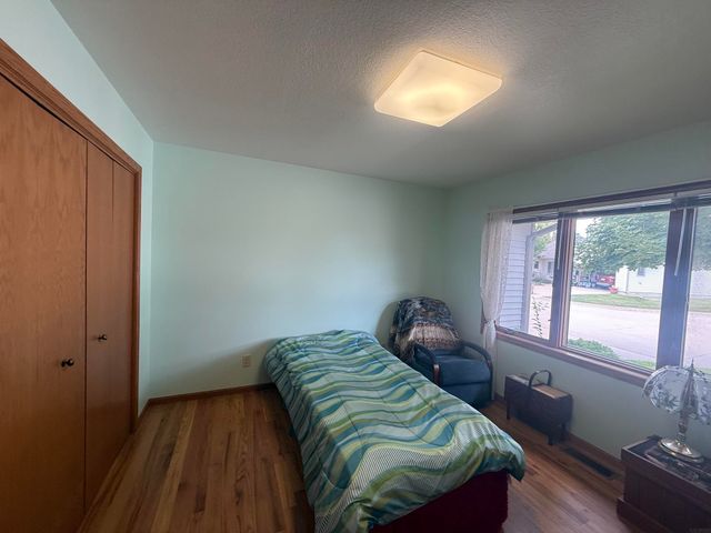 736 Southlawn Terrace, Oelwein, IA 50662