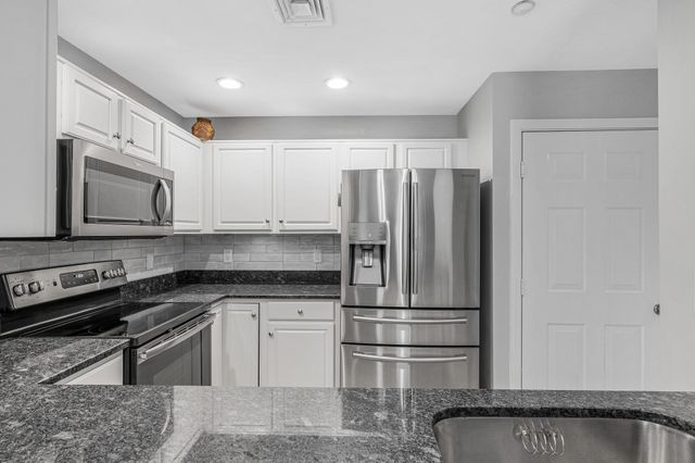 37 Northridge Drive 37, North Reading, MA 01864