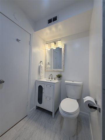 4039 Cole Avenue 101, Dallas, TX 75204