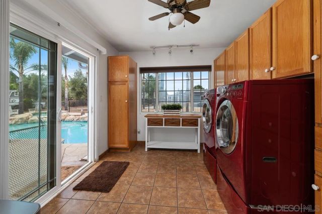 1644 Cerca Blanca Pl, El Cajon, CA 92019