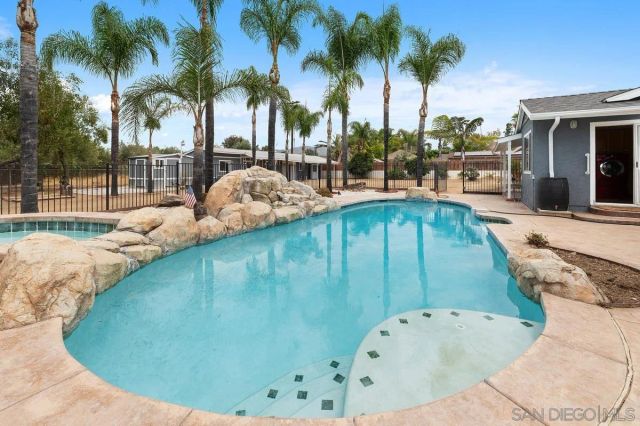 1644 Cerca Blanca Pl, El Cajon, CA 92019