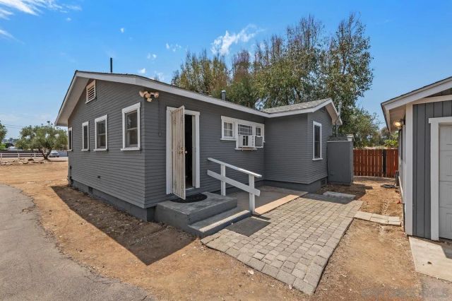 1644 Cerca Blanca Pl, El Cajon, CA 92019