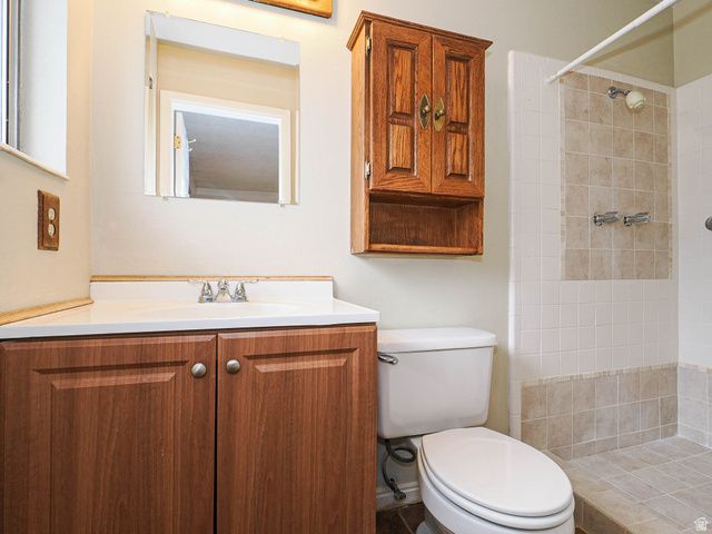 7095 S BOGGESS DR, Midvale, UT 84047