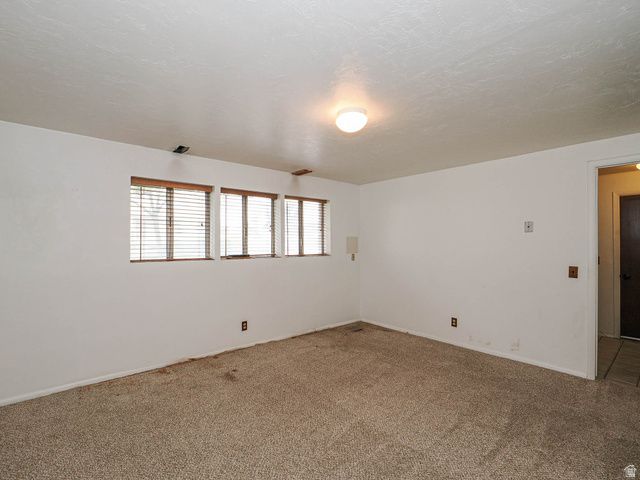 7095 S BOGGESS DR, Midvale, UT 84047