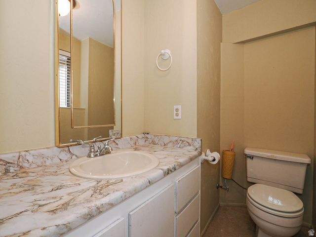 7095 S BOGGESS DR, Midvale, UT 84047