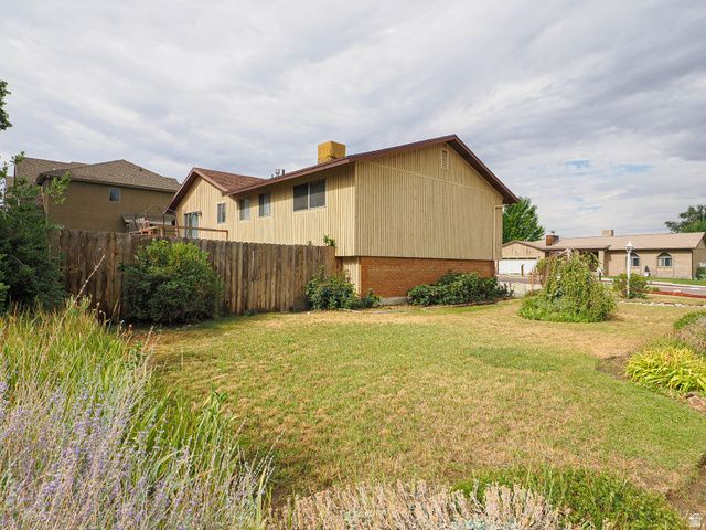 7095 S BOGGESS DR, Midvale, UT 84047