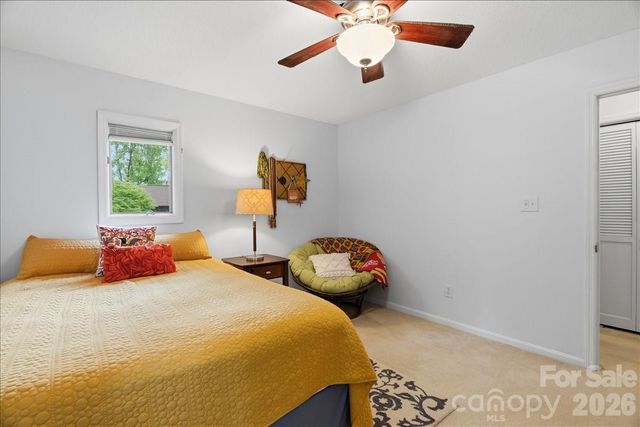 16 Woodsong Lane, Brevard, NC 28712