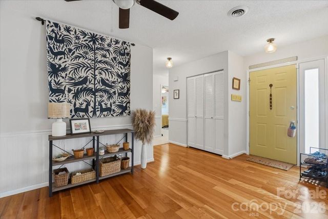 16 Woodsong Lane, Brevard, NC 28712