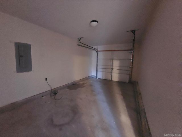 556 Taylor Avenue, East Patchogue, NY 11772