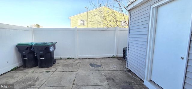 12 LEHIGH CT, Sicklerville, NJ 08081