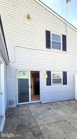 12 LEHIGH CT, Sicklerville, NJ 08081