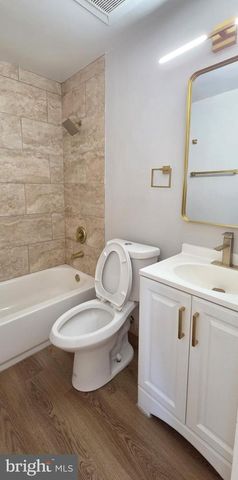12 LEHIGH CT, Sicklerville, NJ 08081