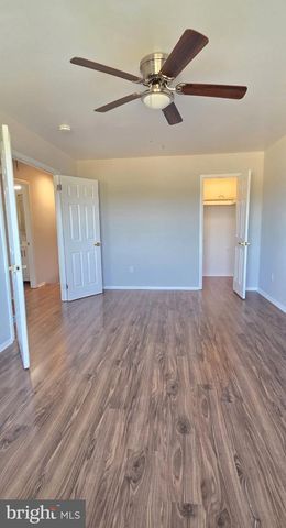 12 LEHIGH CT, Sicklerville, NJ 08081