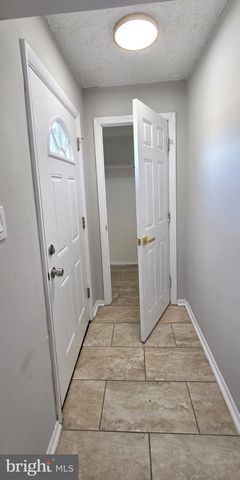 12 LEHIGH CT, Sicklerville, NJ 08081