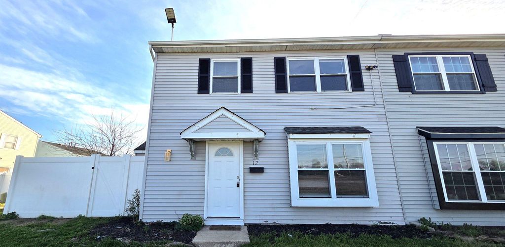 12 LEHIGH CT, Sicklerville, NJ 08081