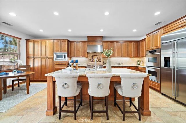 28 Drackert Lane, Ladera Ranch, CA 92694