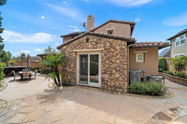 28 Drackert Lane, Ladera Ranch, CA 92694