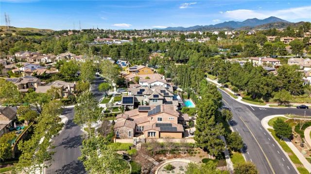 28 Drackert Lane, Ladera Ranch, CA 92694