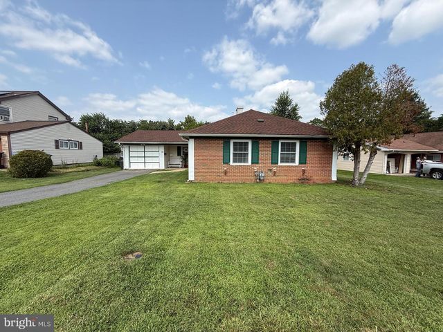 39 MONTROSE LN, Willingboro, NJ 08046
