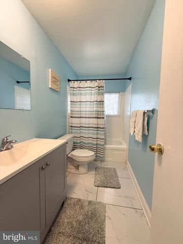 39 MONTROSE LN, Willingboro, NJ 08046