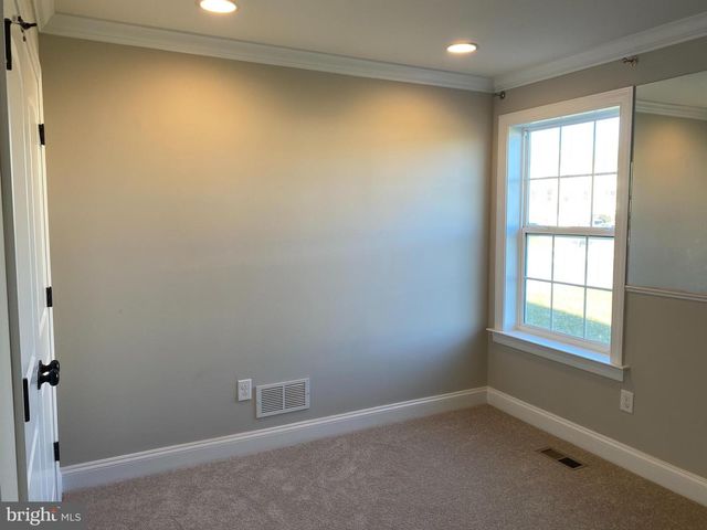 301 WAGON WHEEL LN, Hockessin, DE 19707