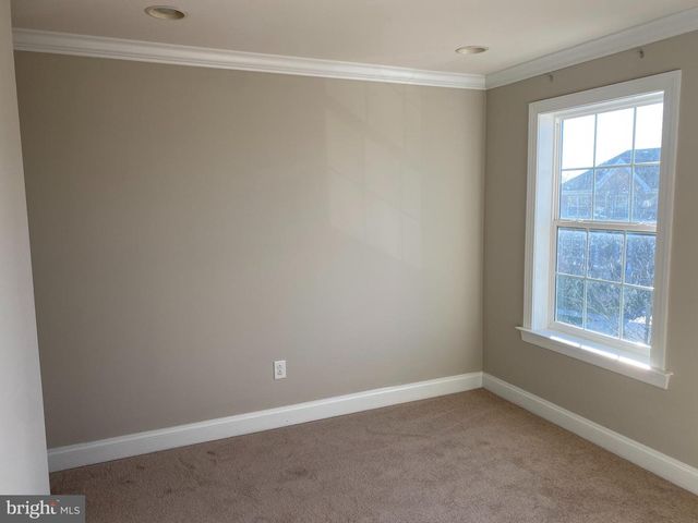 301 WAGON WHEEL LN, Hockessin, DE 19707
