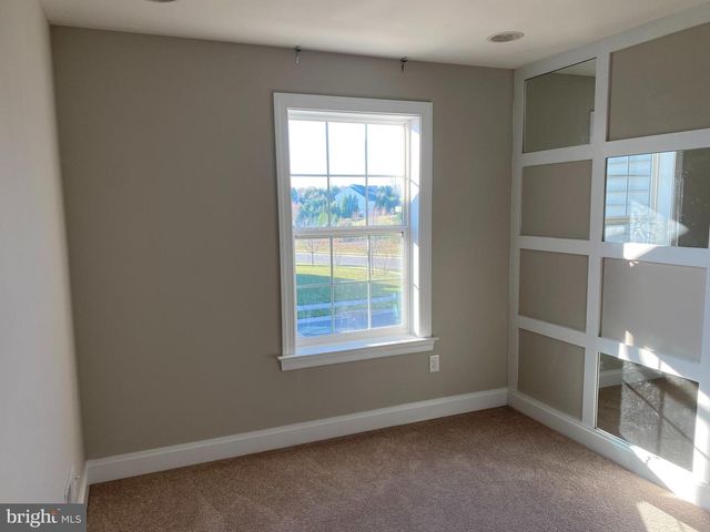 301 WAGON WHEEL LN, Hockessin, DE 19707