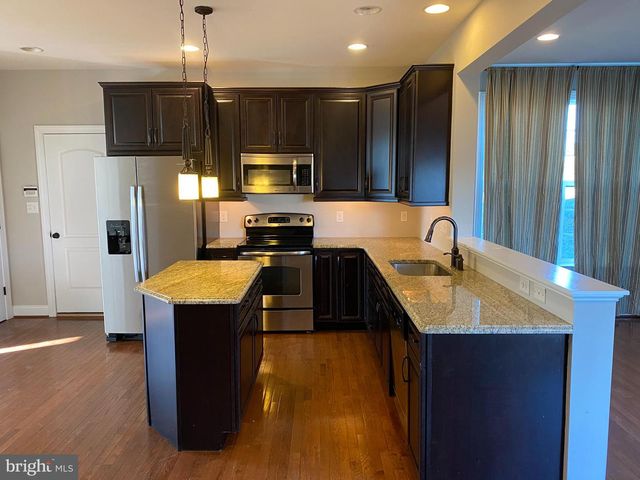 301 WAGON WHEEL LN, Hockessin, DE 19707