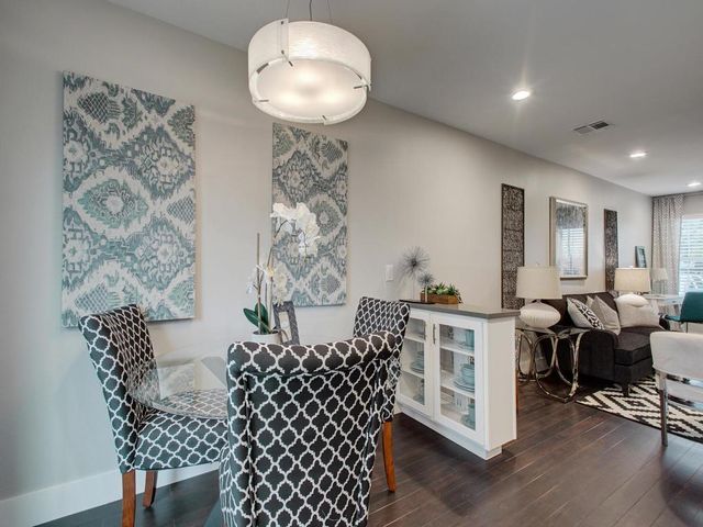 202 S College ST 14, Georgetown, TX 78626