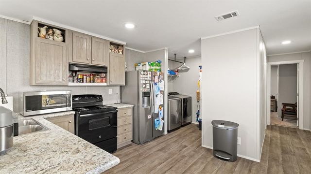 2086 County Road 1239, Tuttle, OK 73089