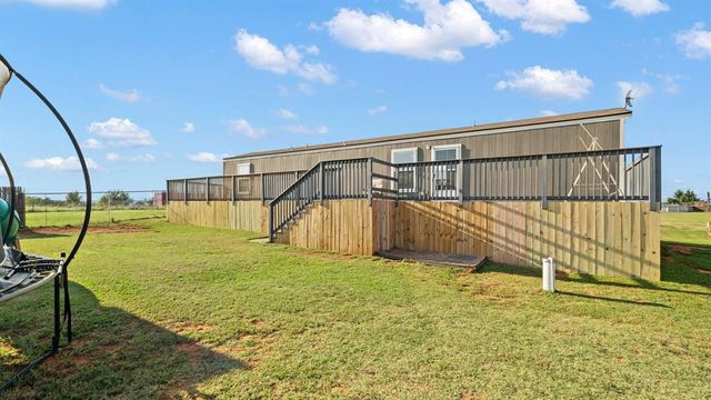 2086 County Road 1239, Tuttle, OK 73089