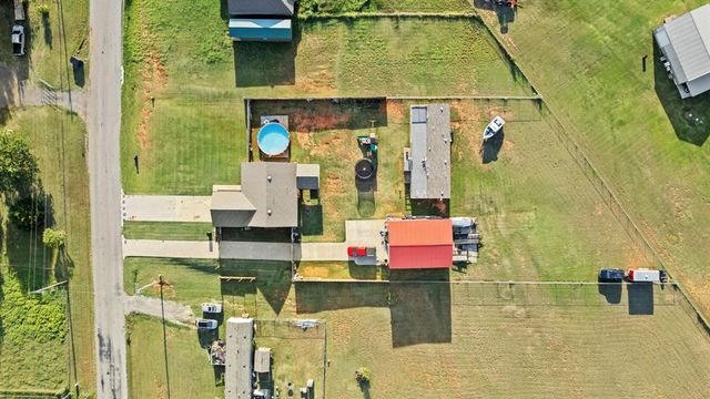 2086 County Road 1239, Tuttle, OK 73089