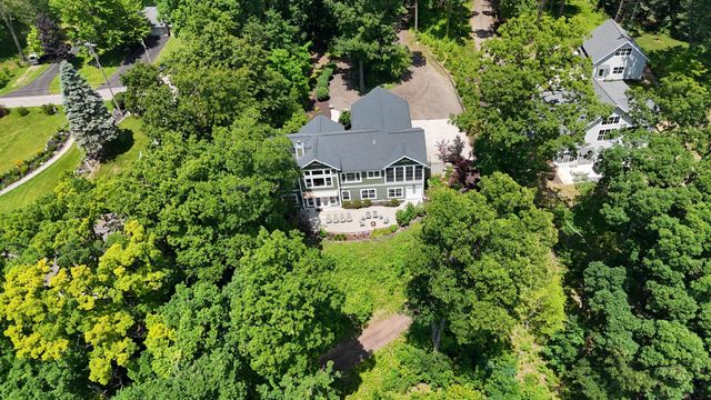 10999 Old Oak Drive, Greenville, MI 48838