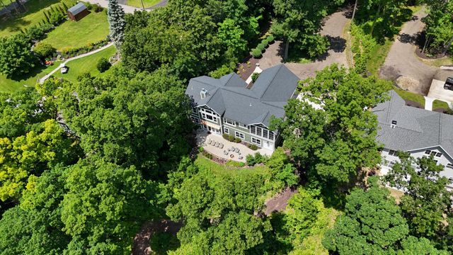 10999 Old Oak Drive, Greenville, MI 48838