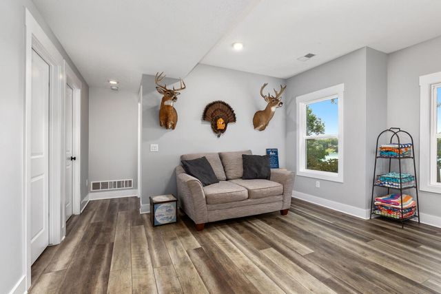 10999 Old Oak Drive, Greenville, MI 48838