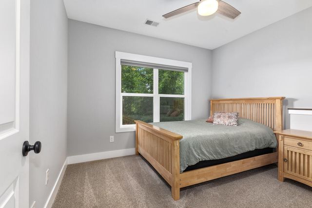 10999 Old Oak Drive, Greenville, MI 48838