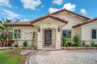 15715 SW 76th Ter, Miami, FL 33193