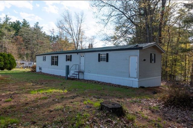 18 Bangor Street, Nashua, NH 03063