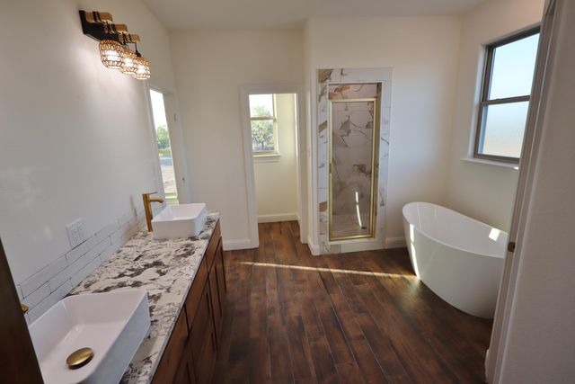 9632 Grey Wolf Lane, San Angelo, TX 76901